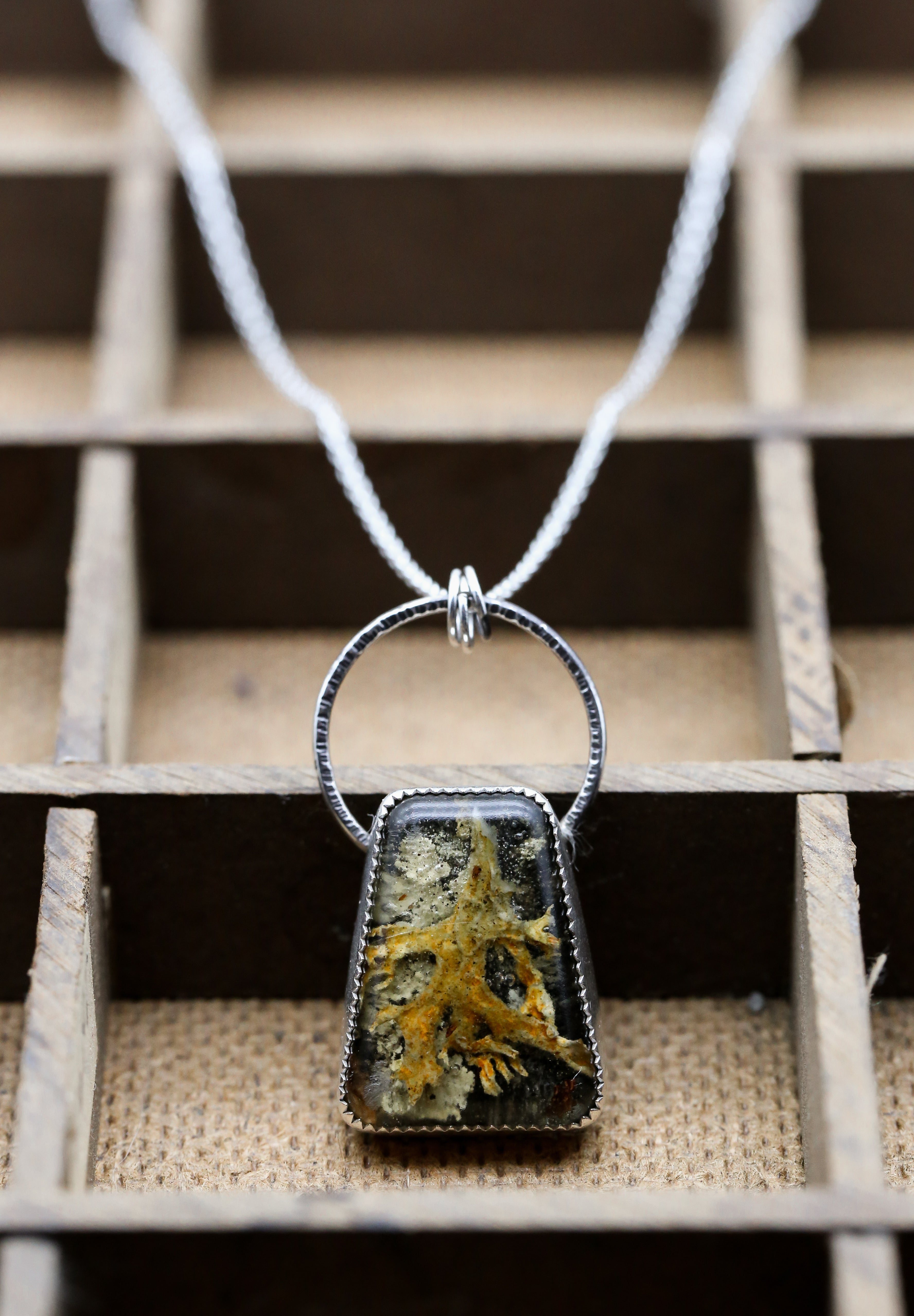 Leaf Resin Necklace