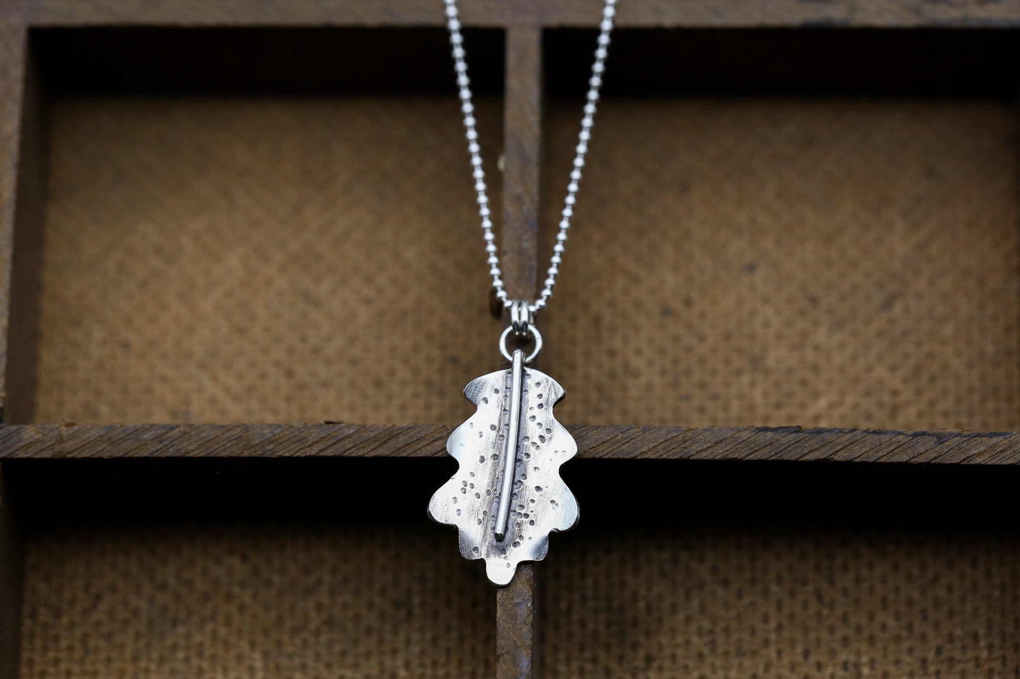 Silver Oak Leaf Pendant