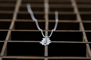 Silver Oak Leaf Pendant